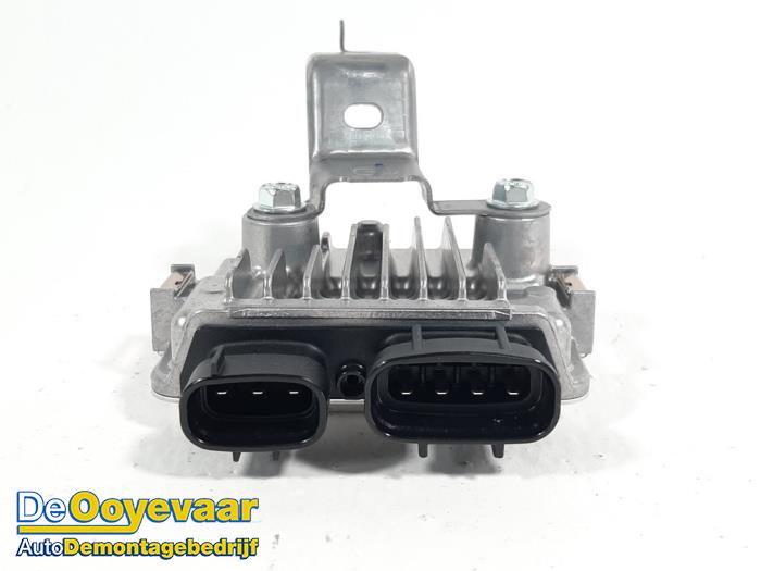 Gebruikte Brandstofpomp module Toyota Yaris IV (P21/PA1/PH1) 1.5 12V Hybrid Prijs € 49,99 Margeregeling aangeboden door Autodemontagebedrijf De Ooyevaar