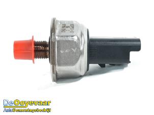 Gebruikte Brandstofdruk sensor Citroen C4 Cactus (0B/0P) 1.2 PureTech 130 12V Prijs € 29,99 Margeregeling aangeboden door Autodemontagebedrijf De Ooyevaar