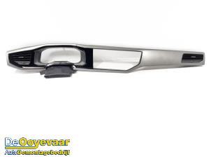 Gebruikte Dashboard sierlijst Volkswagen Polo VI (AW1) 1.6 TDI 16V 95 Prijs € 99,99 Margeregeling aangeboden door Autodemontagebedrijf De Ooyevaar