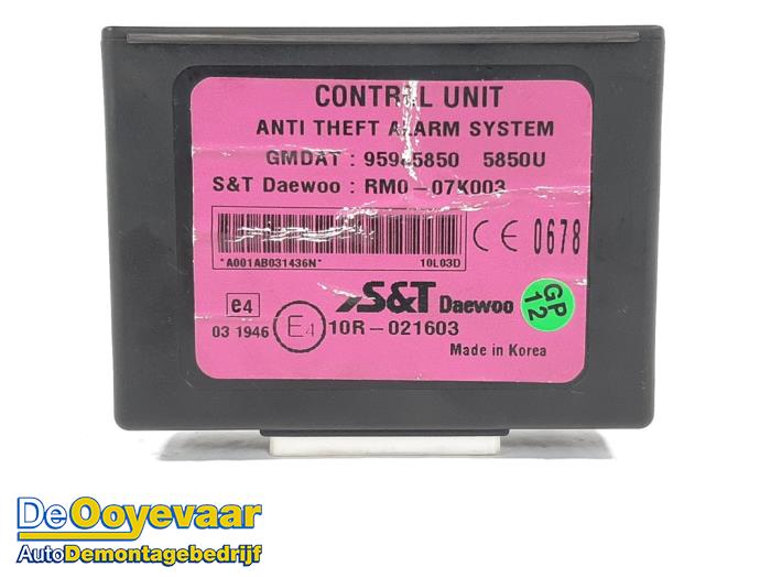 Gebruikte Alarm module Chevrolet Spark 1.0 16V Bifuel Prijs € 9,99 Margeregeling aangeboden door Autodemontagebedrijf De Ooyevaar