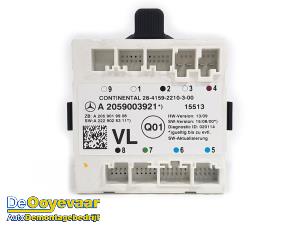 Gebruikte Centrale Deurvergrendelings Module Mercedes C (W205) C-350 e 2.0 16V Prijs € 19,99 Margeregeling aangeboden door Autodemontagebedrijf De Ooyevaar