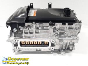 Gebruikte Inverter Toyota Yaris IV (P21/PA1/PH1) 1.5 12V Hybrid Prijs € 449,99 Margeregeling aangeboden door Autodemontagebedrijf De Ooyevaar