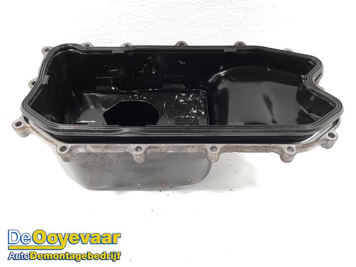 Gebruikte Carterpan Iveco New Daily V 29L13V, 35C13V, 35S13V, 40C13V, 40S13V Prijs € 29,99 Margeregeling aangeboden door Autodemontagebedrijf De Ooyevaar