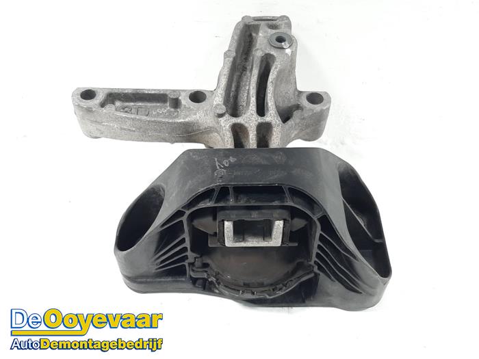 Gebruikte Motorrubber Renault Talisman Estate (RFDK) 1.5 dCi 110 Prijs € 9,99 Margeregeling aangeboden door Autodemontagebedrijf De Ooyevaar