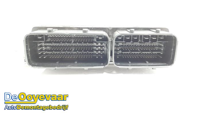 Computer Motormanagement van een Peugeot 208 II (UB/UH/UP) 1.2 Vti 12V PureTech 75 2021