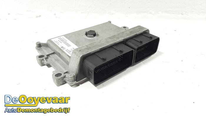 Gebruikte Computer Motormanagement Peugeot 208 II (UB/UH/UP) 1.2 Vti 12V PureTech 75 Prijs € 89,99 Margeregeling aangeboden door Autodemontagebedrijf De Ooyevaar