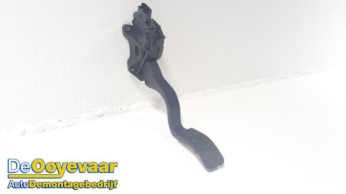 Gebruikte Gaspedaalpositie Sensor Opel Crossland (X) 1.2 12V Prijs € 15,00 Margeregeling aangeboden door Autodemontagebedrijf De Ooyevaar