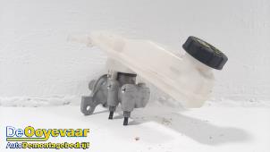 Gebruikte Hoofdremcilinder Peugeot 2008 (UD/UK/UR/US/UX) 1.2 VTi 12V PureTech 130 Prijs € 29,99 Margeregeling aangeboden door Autodemontagebedrijf De Ooyevaar