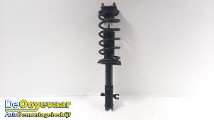 Gebruikte Mac Phersonpoot rechts-voor Mazda CX-7 2.3 MZR DISI Turbo 16V Prijs € 29,99 Margeregeling aangeboden door Autodemontagebedrijf De Ooyevaar