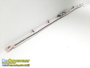 Gebruikte Airbag hemel links Opel Insignia Sports Tourer Prijs € 115,00 Margeregeling aangeboden door Autodemontagebedrijf De Ooyevaar