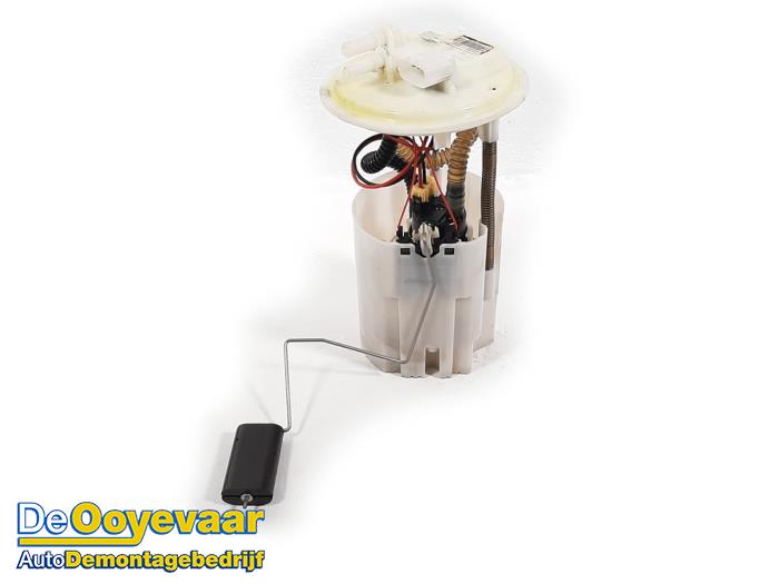 Gebruikte Tank element Pomp Opel Vivaro 1.6 CDTI BiTurbo 120 Prijs € 39,99 Margeregeling aangeboden door Autodemontagebedrijf De Ooyevaar