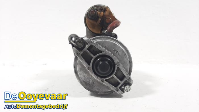 Startmotor van een Renault Trafic New (FL) 1.9 dCi 82 16V 2006