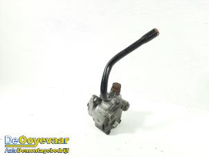 Gebruikte Servopomp Iveco New Daily III 35S9V Prijs € 29,99 Margeregeling aangeboden door Autodemontagebedrijf De Ooyevaar