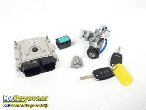 Gebruikte Contactslot + computer Kia Picanto (JA) 1.0 12V Prijs € 89,99 Margeregeling aangeboden door Autodemontagebedrijf De Ooyevaar