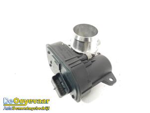 Gebruikte Gasklephuis Citroen C3 Aircross I (2C/2R) 1.2 e-THP PureTech 110 Prijs € 19,99 Margeregeling aangeboden door Autodemontagebedrijf De Ooyevaar