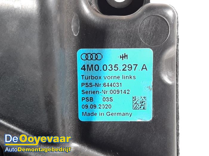 Luidspreker van een Audi SQ7 (4MB/4MG) 4.0 TDI V8 32V 2021