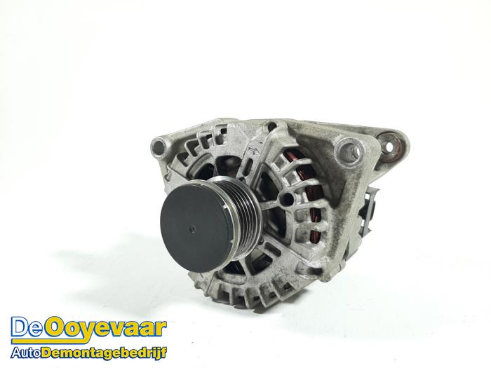 Dynamo van een Opel Mokka/Mokka X X 1.4 Turbo 16V 4x2 2017