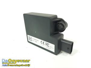 Gebruikte Bandenspanning module Tesla Model 3 Long Range, Performance AWD Prijs € 25,00 Margeregeling aangeboden door Autodemontagebedrijf De Ooyevaar