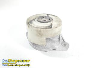 Gebruikte Motorrubber Mercedes C (W205) C-300 2.0 Turbo 16V 4-Matic Prijs € 29,99 Margeregeling aangeboden door Autodemontagebedrijf De Ooyevaar