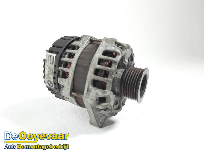 Gebruikte Dynamo BMW 7 serie (E65/E66/E67) 745i,Li 4.4 V8 32V Prijs € 69,99 Margeregeling aangeboden door Autodemontagebedrijf De Ooyevaar