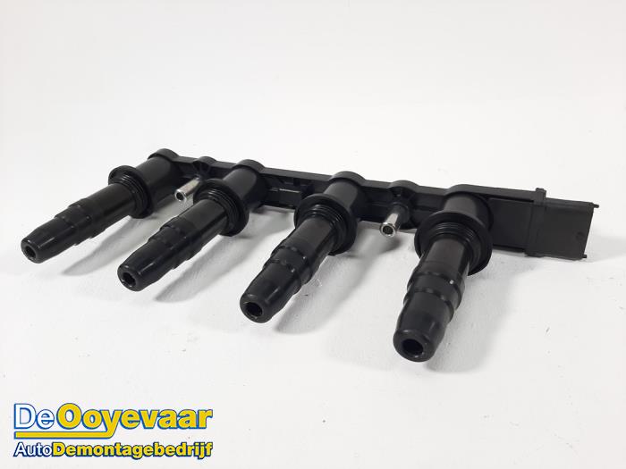 Gebruikte Bobine Fiat Stilo (192A/B) 1.6 16V Prijs € 29,99 Margeregeling aangeboden door Autodemontagebedrijf De Ooyevaar