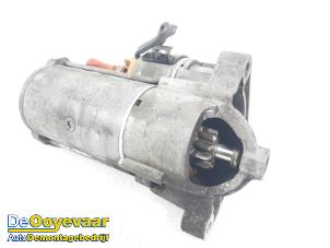 Gebruikte Startmotor Opel Vivaro 2.5 CDTI 16V Prijs € 19,99 Margeregeling aangeboden door Autodemontagebedrijf De Ooyevaar