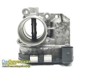 Gebruikte Gasklephuis Opel Vivaro 2.0 CDTI Prijs € 25,00 Margeregeling aangeboden door Autodemontagebedrijf De Ooyevaar