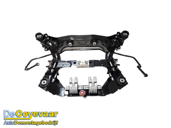 Subframe van een BMW iX3 80 kWh 2022