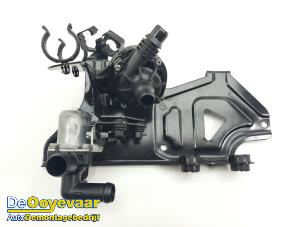 Gebruikte Extra waterpomp BMW iX3 80 kWh Prijs € 45,00 Margeregeling aangeboden door Autodemontagebedrijf De Ooyevaar