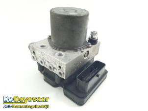 Gebruikte ABS Pomp Mercedes Sprinter 3,5t (906.63) 313 CDI 16V Prijs € 299,99 Margeregeling aangeboden door Autodemontagebedrijf De Ooyevaar