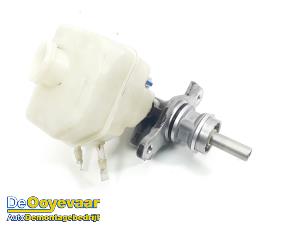 Gebruikte Hoofdremcilinder Mercedes E Estate (S212) E-250 CDI 16V BlueEfficiency Prijs € 29,99 Margeregeling aangeboden door Autodemontagebedrijf De Ooyevaar