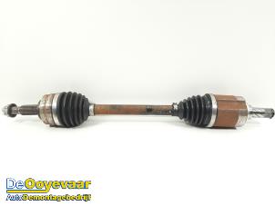 Gebruikte Steekas links-voor Mitsubishi ASX 1.3 DI-T 16V Prijs € 229,99 Margeregeling aangeboden door Autodemontagebedrijf De Ooyevaar