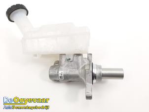 Gebruikte Hoofdremcilinder Mitsubishi ASX 1.3 DI-T 16V Prijs € 59,99 Margeregeling aangeboden door Autodemontagebedrijf De Ooyevaar