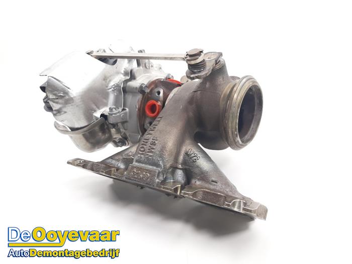 Turbo van een Mercedes-Benz A (177.0) 1.3 A-180 Turbo 16V 2021