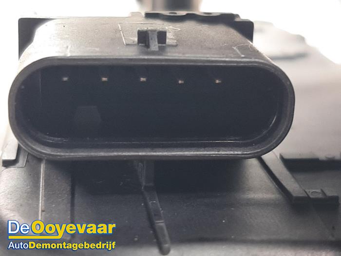 Turbo van een Mercedes-Benz A (177.0) 1.3 A-180 Turbo 16V 2021