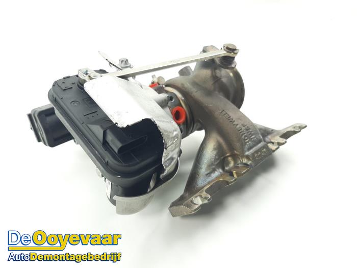 Turbo van een Mercedes-Benz A (177.0) 1.3 A-180 Turbo 16V 2021