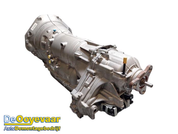 Versnellingsbak van een BMW M5 (F90) 4.4 xDrive V8 32V TwinPower Turbo 2017