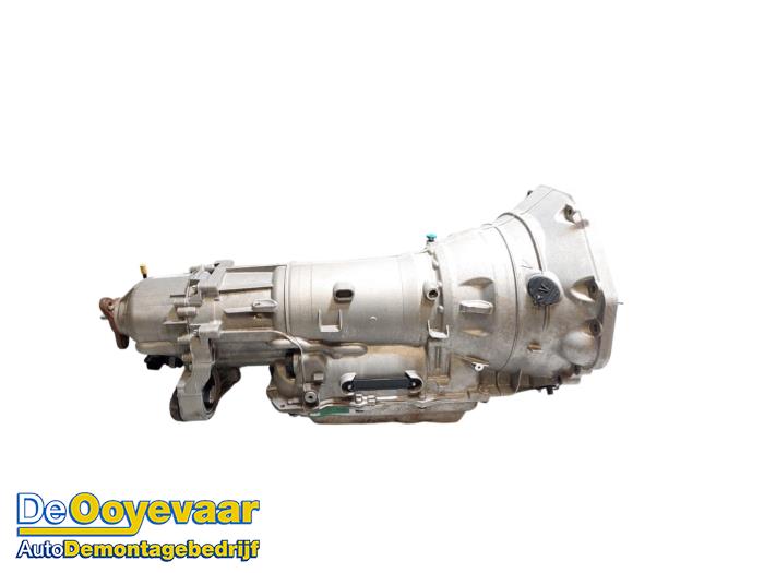 Versnellingsbak van een BMW M5 (F90) 4.4 xDrive V8 32V TwinPower Turbo 2017