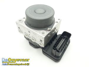 Gebruikte ABS Pomp Toyota C-HR (X1,X5) 1.8 16V Hybrid Prijs € 165,00 Margeregeling aangeboden door Autodemontagebedrijf De Ooyevaar