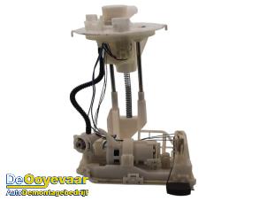 Gebruikte Tank element Pomp Toyota C-HR (X1,X5) 1.8 16V Hybrid Prijs € 89,99 Margeregeling aangeboden door Autodemontagebedrijf De Ooyevaar