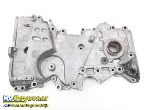 Gebruikte Distributiedeksel Hyundai i40 CW (VFC) 2.0 GDI 16V Prijs € 69,99 Margeregeling aangeboden door Autodemontagebedrijf De Ooyevaar