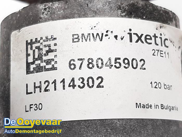 Stuurpomp van een BMW X1 (E84) sDrive 18d 2.0 16V 2012