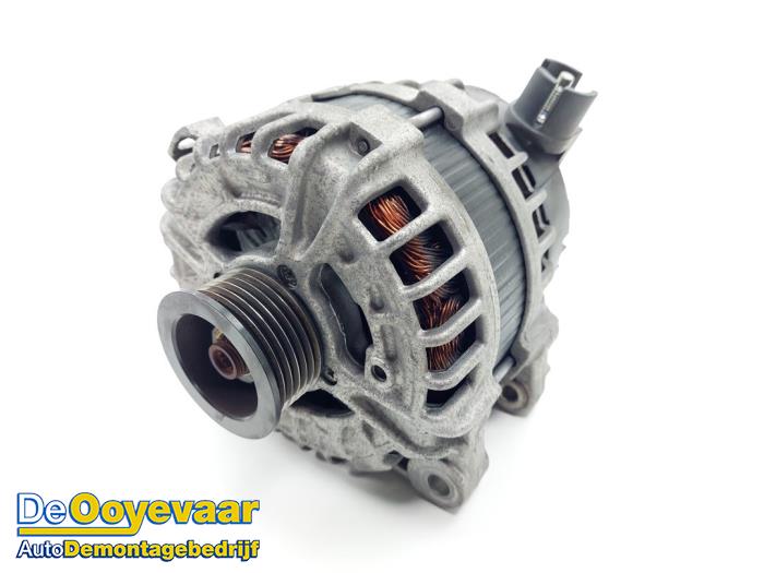 Gebruikte Alternator Landrover Range Rover Velar (LY) 2.0 16V P300 AWD Prijs € 99,99 Margeregeling aangeboden door Autodemontagebedrijf De Ooyevaar