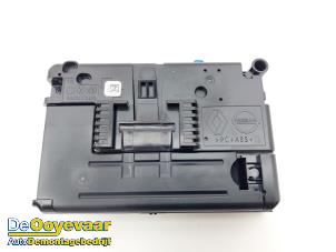 Gebruikte Bluetooth module Renault Megane IV Estate (RFBK) 1.3 TCE 160 16V Prijs € 99,99 Margeregeling aangeboden door Autodemontagebedrijf De Ooyevaar