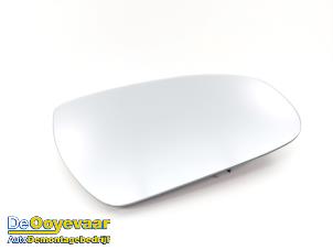 Gebruikte Spiegelglas rechts Hyundai i20 (GBB) 1.4i 16V Prijs € 29,99 Margeregeling aangeboden door Autodemontagebedrijf De Ooyevaar