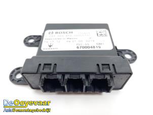 Gebruikte Module PDC Maserati Ghibli III 3.0 Diesel Prijs € 39,99 Margeregeling aangeboden door Autodemontagebedrijf De Ooyevaar