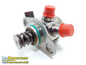 Gebruikte Hogedrukpomp Mercedes C (W205) C-180 1.5 EQ Boost Prijs € 149,99 Margeregeling aangeboden door Autodemontagebedrijf De Ooyevaar