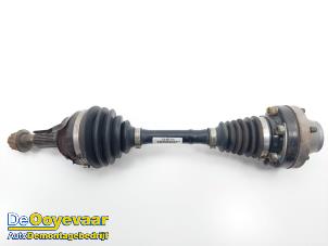 Gebruikte Homokineetas links-voor Porsche Cayenne (9PA) 3.2 V6 24V Prijs € 25,00 Margeregeling aangeboden door Autodemontagebedrijf De Ooyevaar