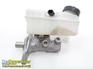 Gebruikte Hoofdremcilinder Dacia Logan MCV II/Sandero Wagon (7S) 0.9 TCE 12V Prijs € 9,99 Margeregeling aangeboden door Autodemontagebedrijf De Ooyevaar