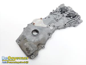 Gebruikte Distributiedeksel Mercedes B (W247) 1.3 B-180 Turbo 16V Prijs € 45,00 Margeregeling aangeboden door Autodemontagebedrijf De Ooyevaar